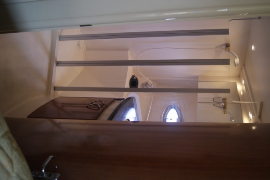 2004 Carver 360 Mariner