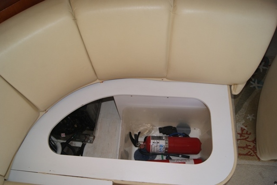 2004 Carver 360 Mariner