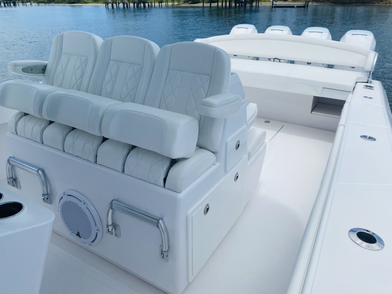 2019 Bahama 41