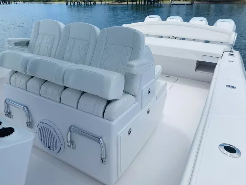 2019 Bahama 41