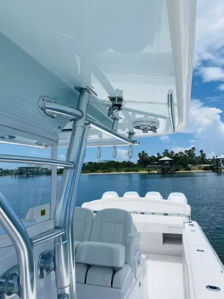 2019 Bahama 41
