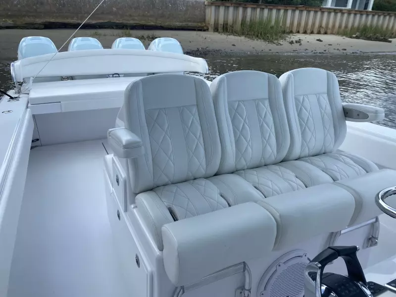 2019 Bahama 41