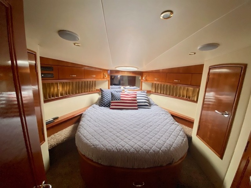 45' 2004 Carver 450 Voyager-Stabilizer