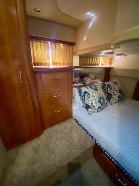 45' 2004 Carver 450 Voyager-Stabilizer