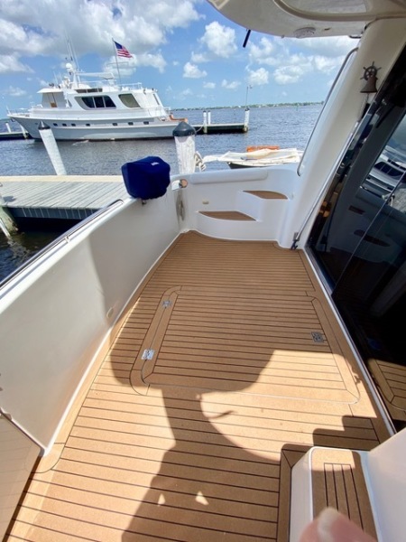 45' 2004 Carver 450 Voyager-Stabilizer