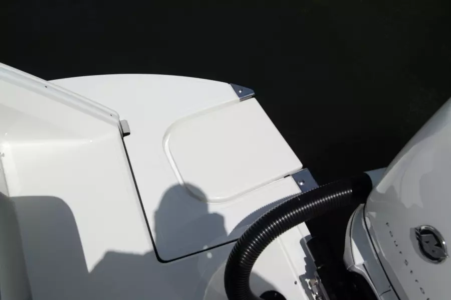 2018 Cobalt 25 SC
