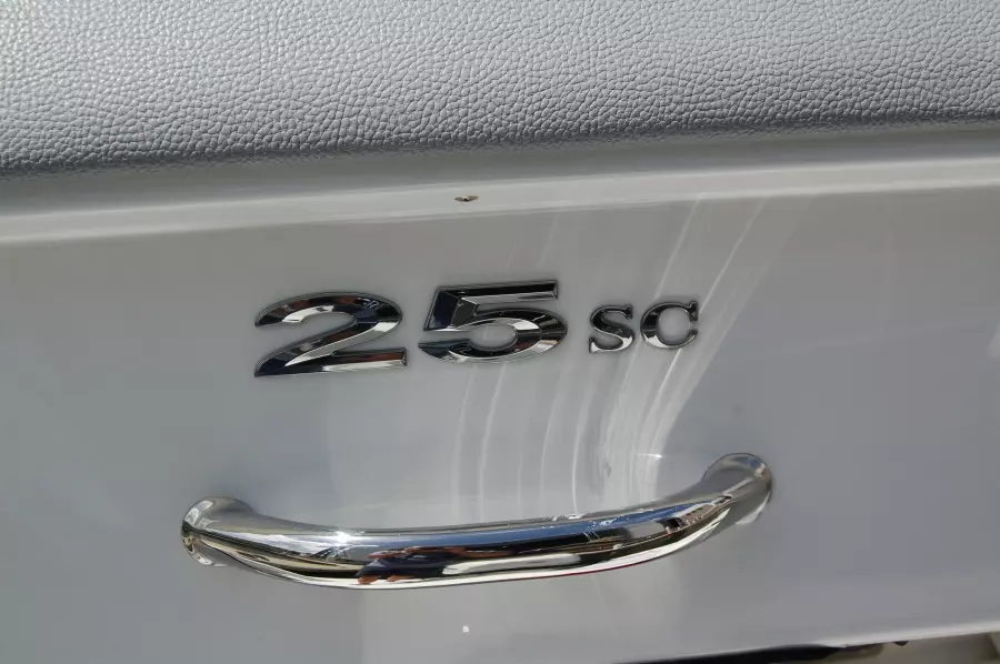 2018 Cobalt 25 SC