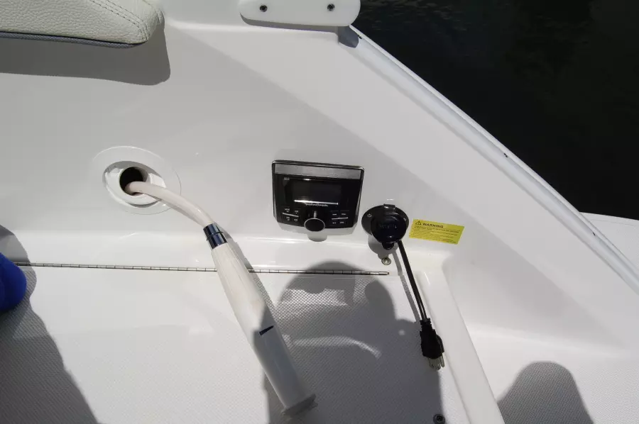 2018 Cobalt 25 SC