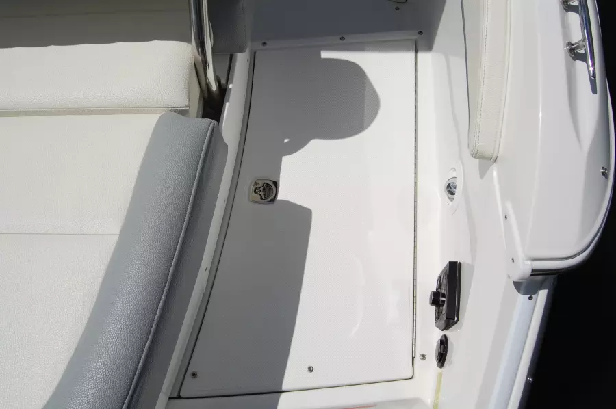 2018 Cobalt 25 SC