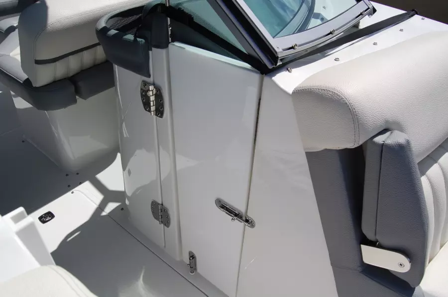 2018 Cobalt 25 SC