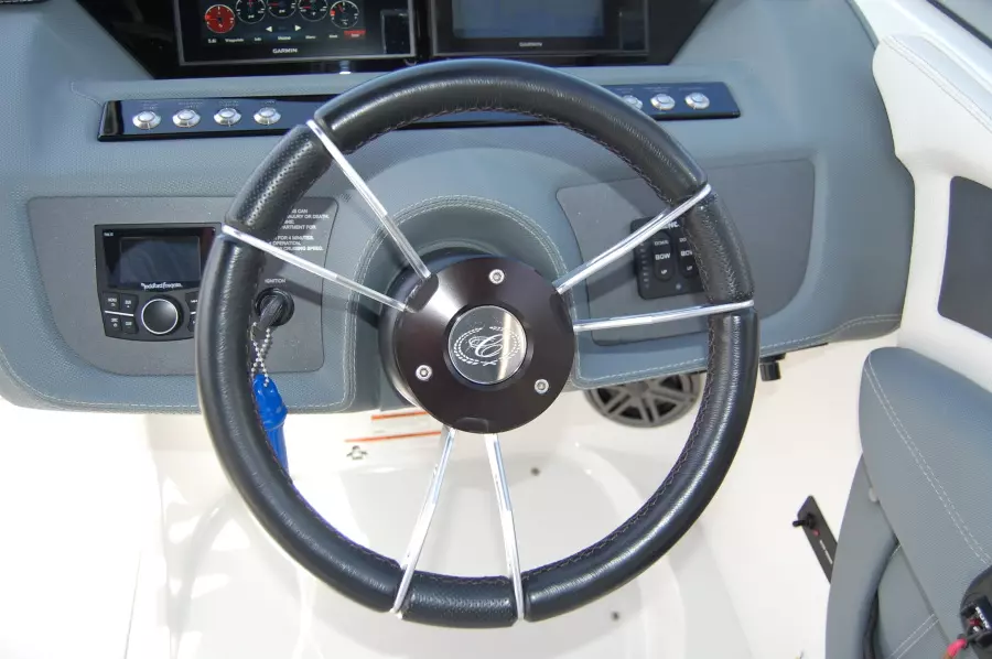 2018 Cobalt 25 SC