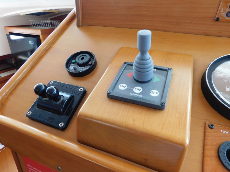 2003 Mainship 430