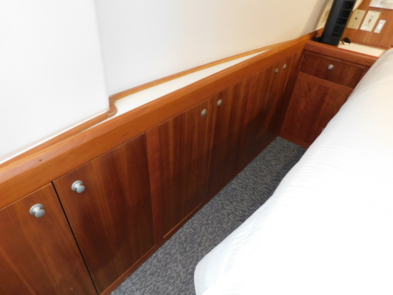 2003 Mainship 430