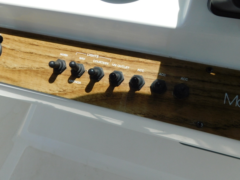 2003 Mainship 430