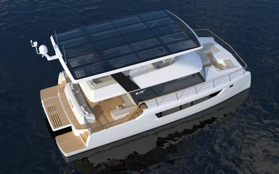 2022 Nova Luxe Elite 50 Hybrid