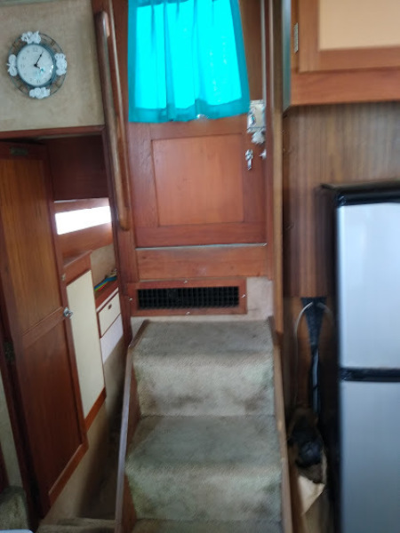 1985 Trojan Tri-Cabin