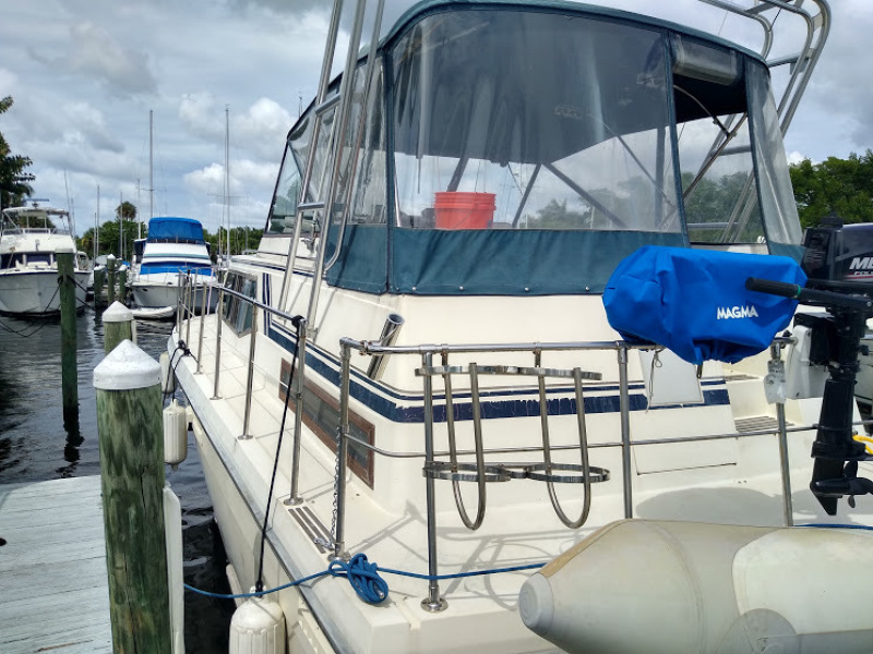 1985 Trojan Tri-Cabin