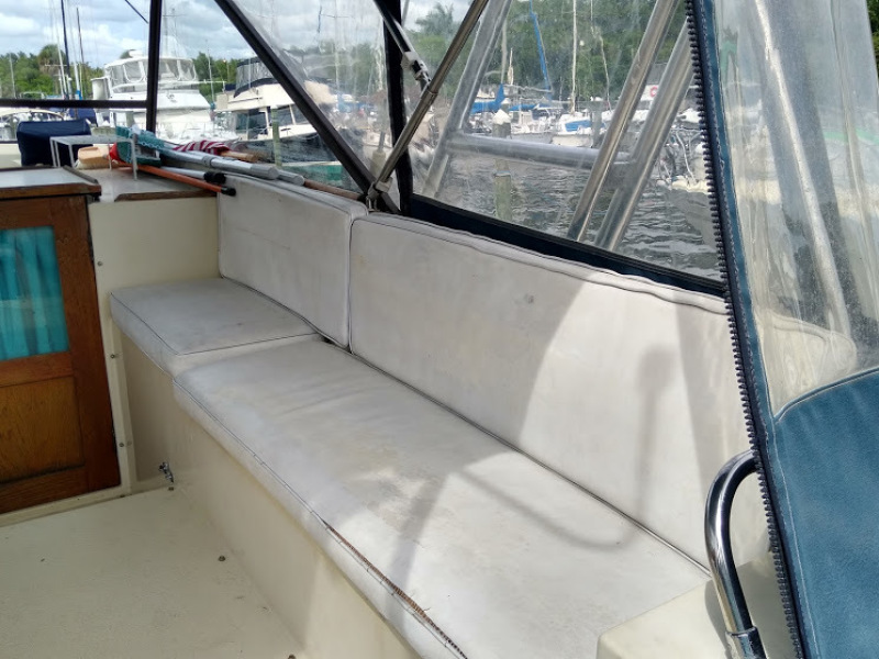 1985 Trojan Tri-Cabin