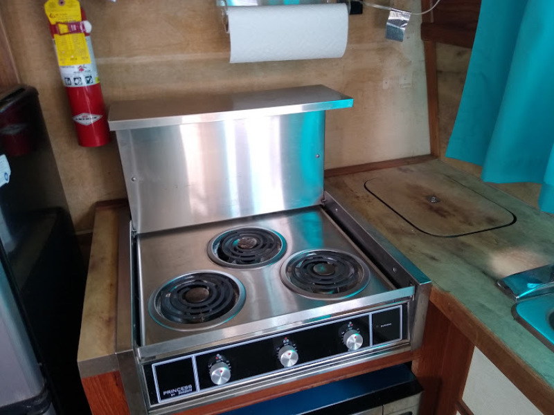 1985 Trojan Tri-Cabin