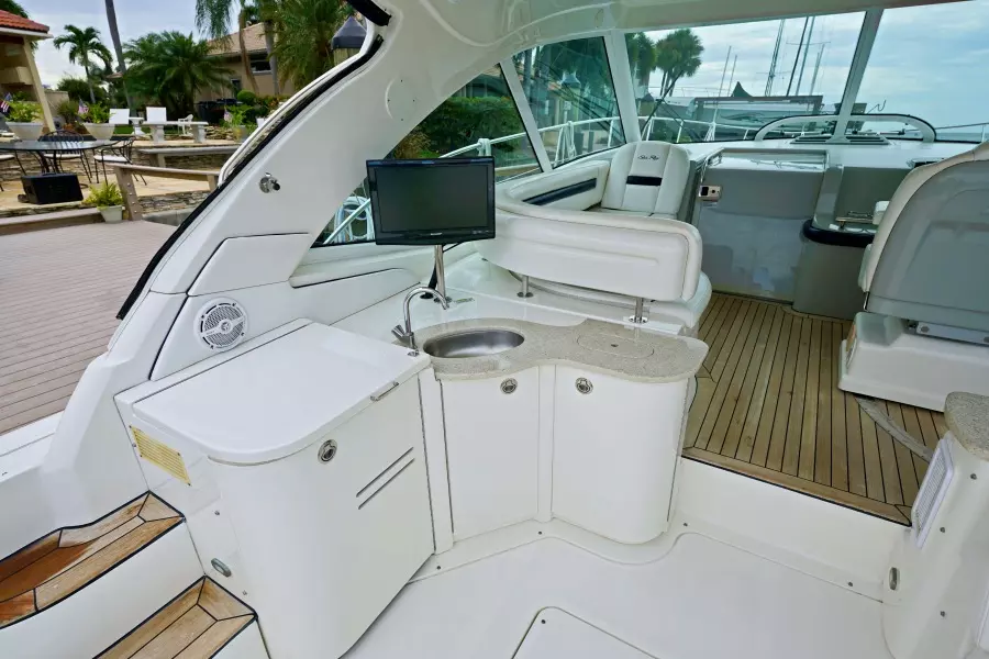 2010 Sea Ray 50 Sundancer