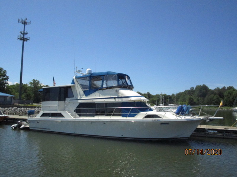 1990 Canoe Cove