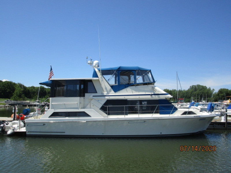1990 Canoe Cove