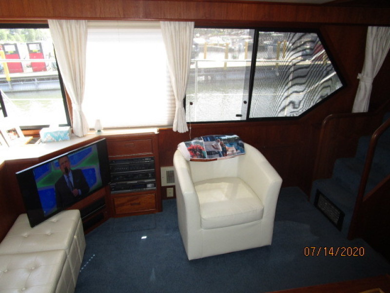 1990 Canoe Cove