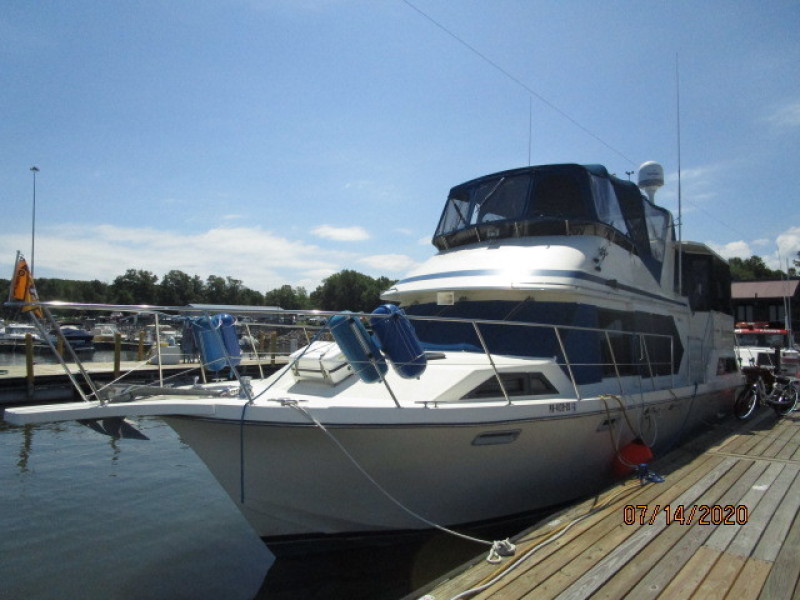 1990 Canoe Cove