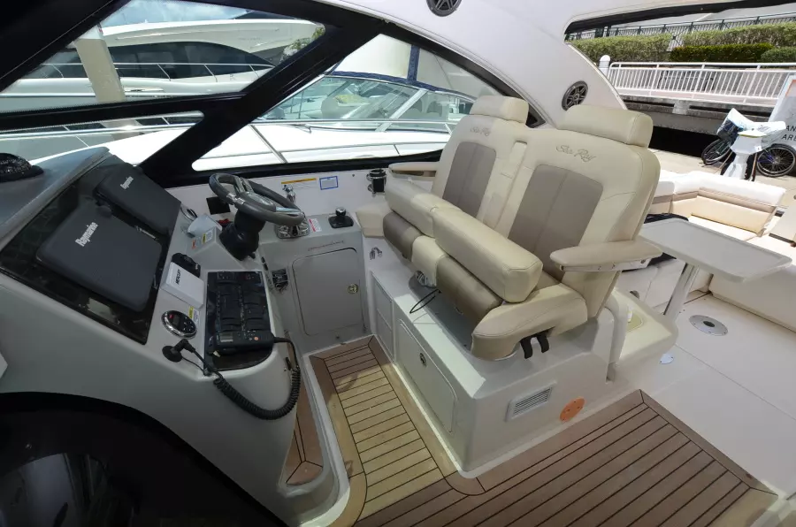 2014 Sea Ray 470 Sundancer