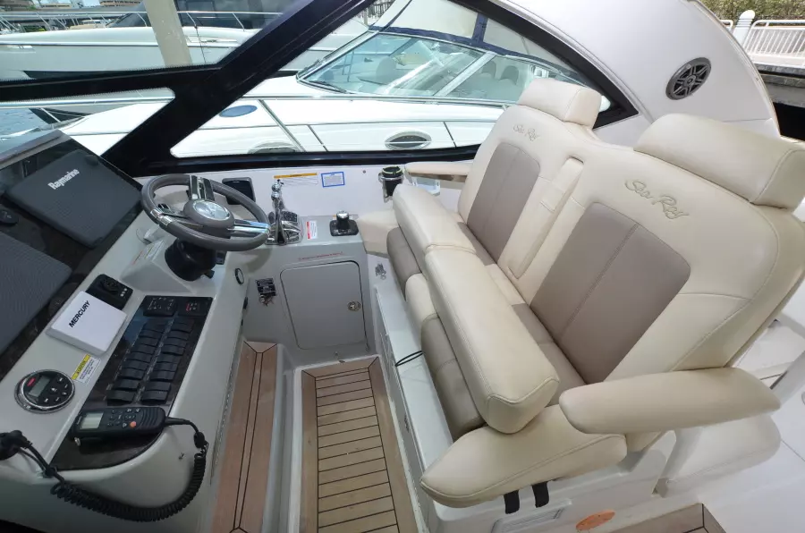 2014 Sea Ray 470 Sundancer
