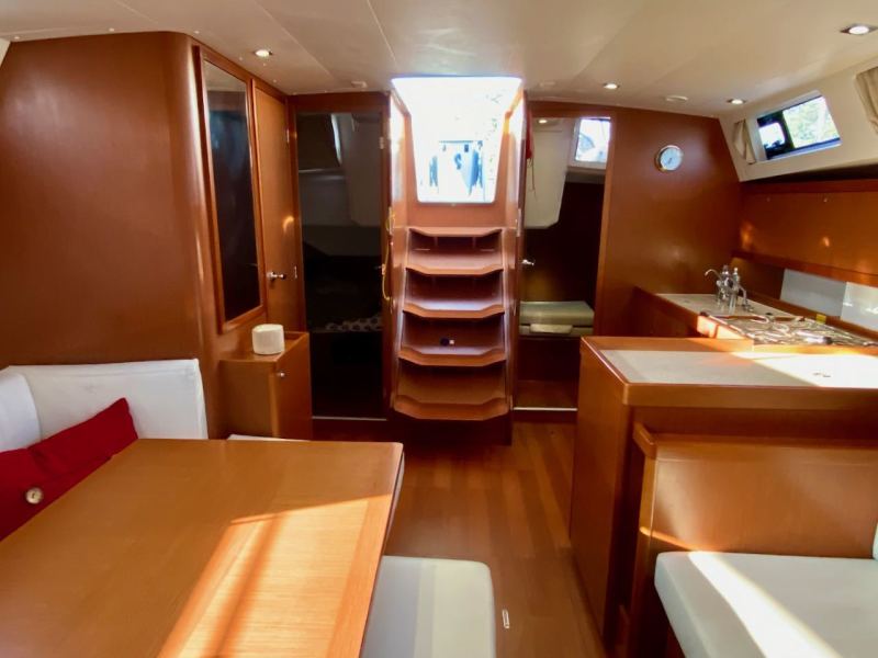 2014 Beneteau Oceanis 45