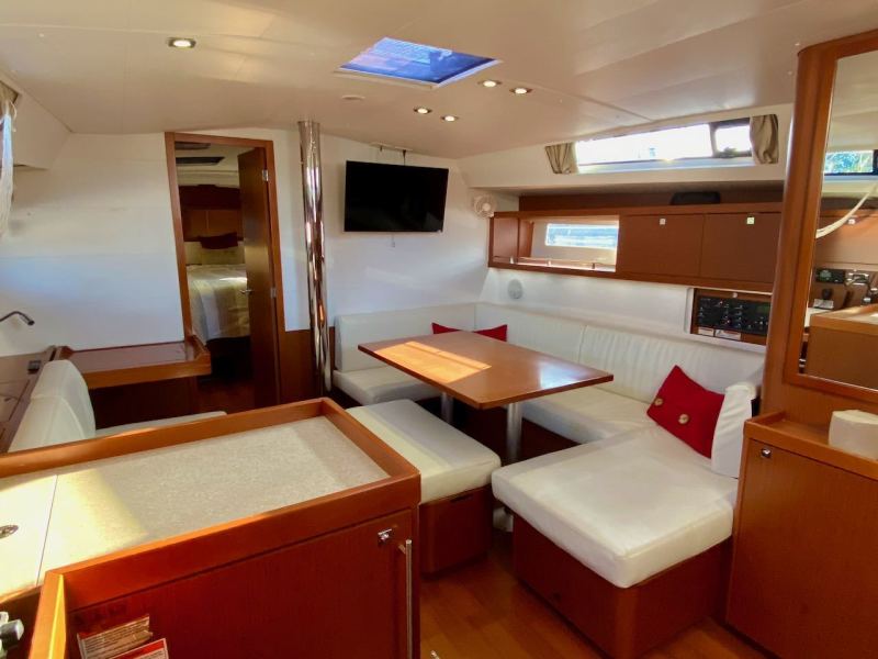 2014 Beneteau Oceanis 45