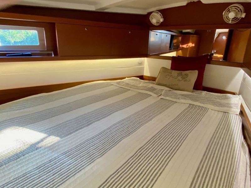2014 Beneteau Oceanis 45