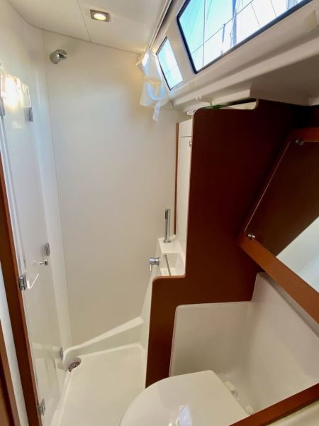 2014 Beneteau Oceanis 45