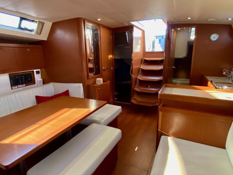 2014 Beneteau Oceanis 45