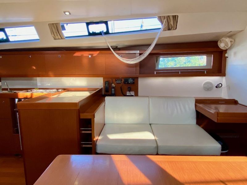 2014 Beneteau Oceanis 45