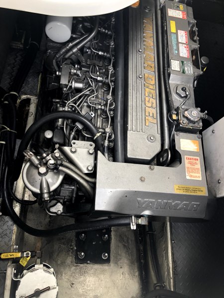 2004 Regal Commodore 3880