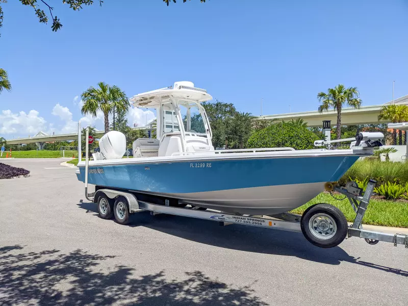 2017 Everglades 243 cc