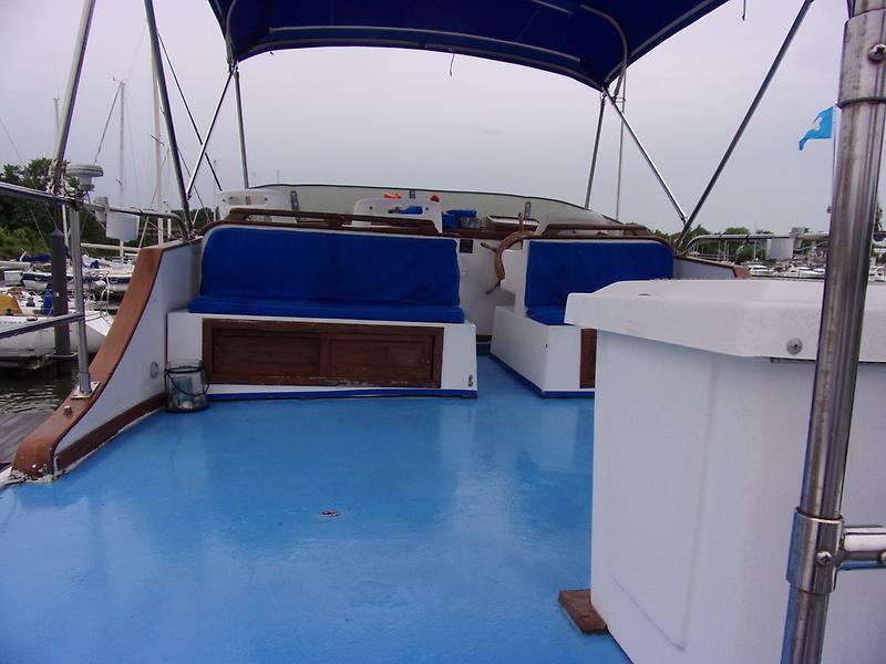 1987 Marine Trader