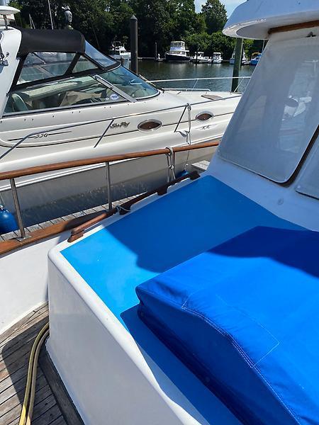 1987 Marine Trader