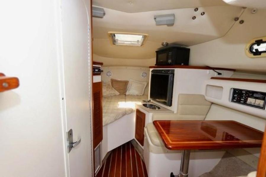 30' 2004 Pursuit 3070 Offshore
