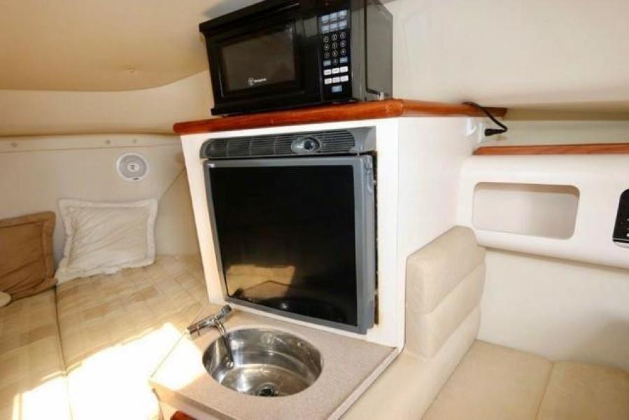 30' 2004 Pursuit 3070 Offshore