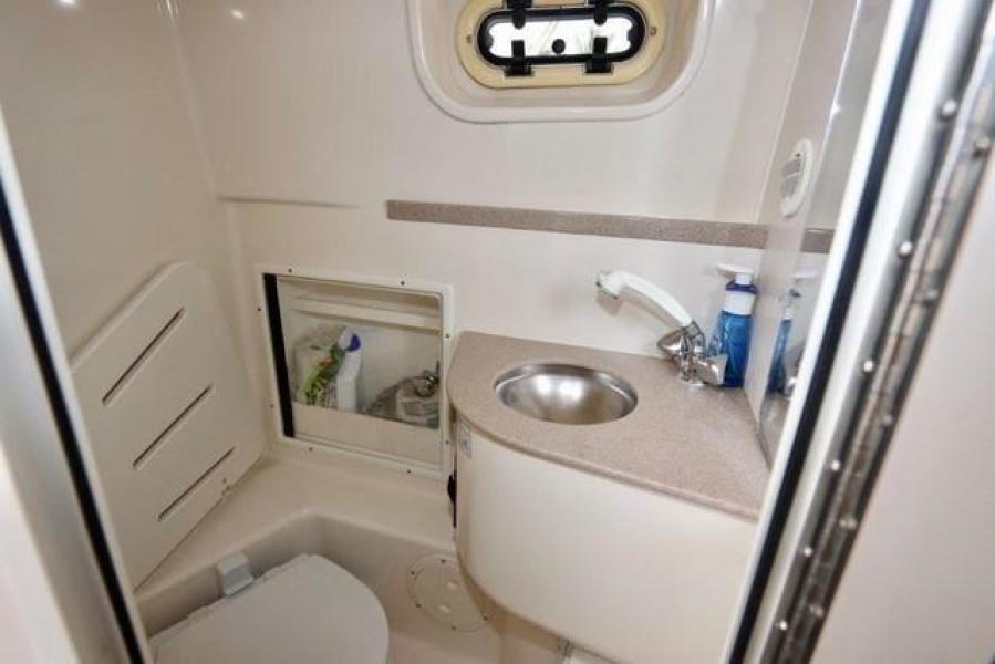 30' 2004 Pursuit 3070 Offshore