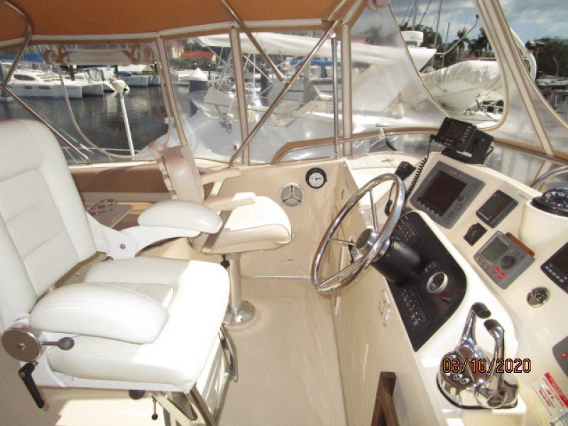 2007 Mainship "43" Trawler