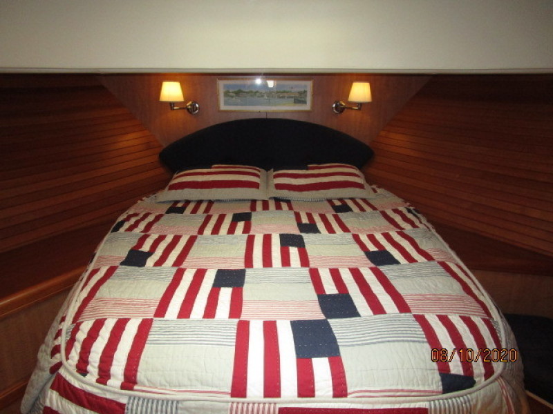 2007 Mainship "43" Trawler