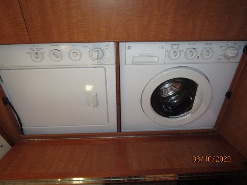 2007 Mainship "43" Trawler