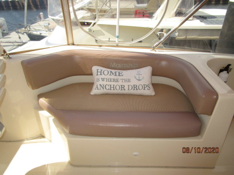 2007 Mainship "43" Trawler