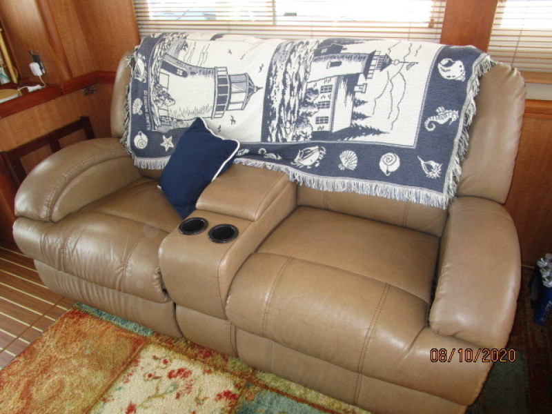 2007 Mainship "43" Trawler