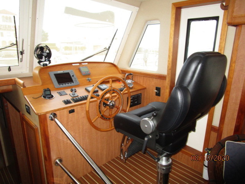 2007 Mainship "43" Trawler