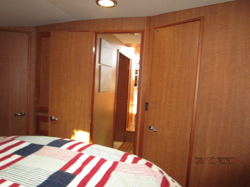 2007 Mainship "43" Trawler